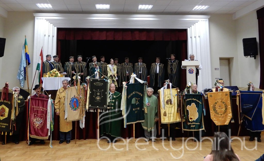 IX. Bihari Mézesnap 01